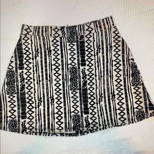 B Jewel Zip-Back Geometric Aztec Tribal Print Mini Skirt - L